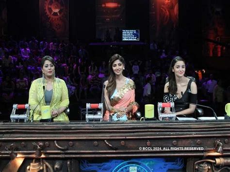 PICS: Alia Bhatt promotes Dear Zindagi on Super Dancer; wows everyone ...