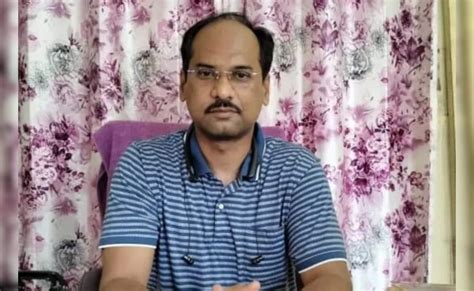 असम : डांट पड़ने से नाराज़ नाबालिग ने टीचर की चाकू घोंपकर की हत्या ...