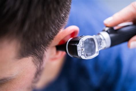 Fungal Ear Infection: Symptoms, Causes & Treatment [+ FAQs]