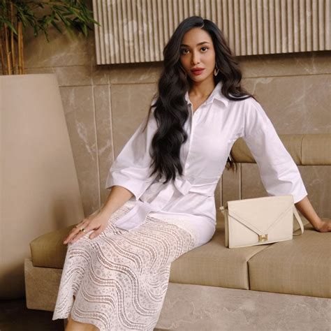 The RealB - Indian luxury fashion Brand | Designed By Binal Patel