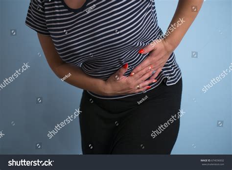 34,820 Women Abdominal Pain Images, Stock Photos & Vectors | Shutterstock