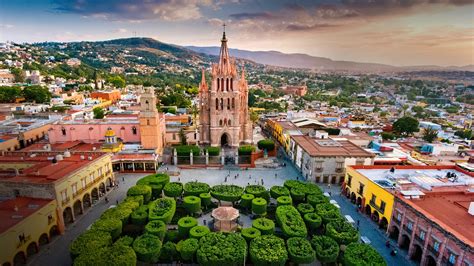 Aerial view of main square in San Miguel de Allende, Guanajuato, Mexico ...
