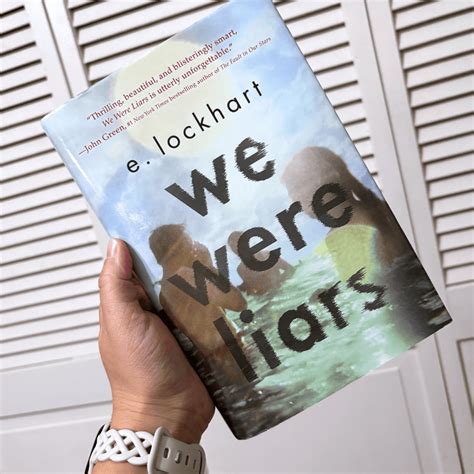 Book Review: We Were Liars by E. Lockhart - Heidi Dischler