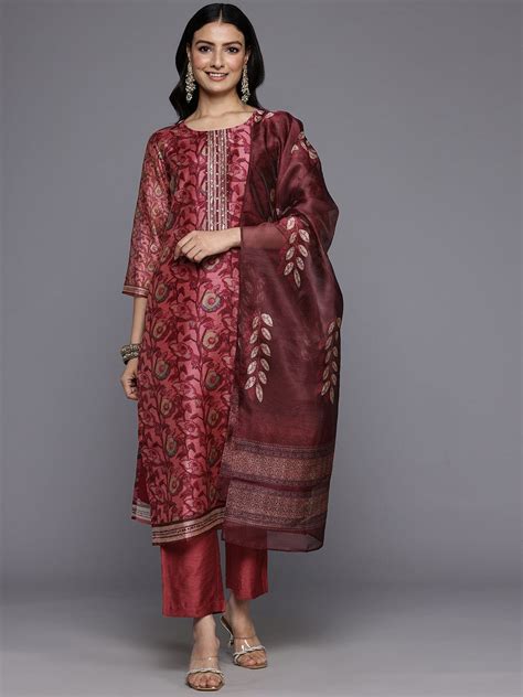 Varanga Women Maroon Floral Printed Kurta, Round Neck Straight Kurta ...