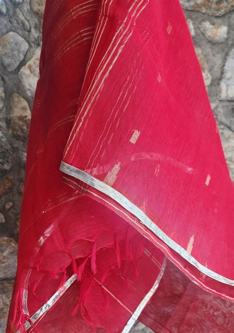 Handloom Jamdani Dupatta Red dupatta – VIVARANG