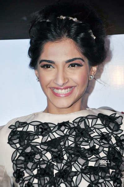 Prateik Babbar during the launch of 'Ave 29' art gallery at Hughes Road ...