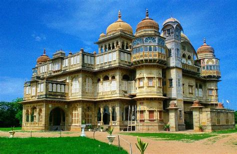 Havelis in India: Meaning, Key States, Top 10 Havelis with Photos