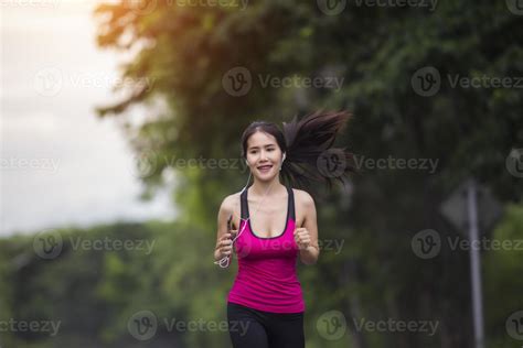 Running Woman 的图像结果