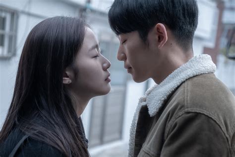 Netflix To Bring Korean Retro Romance Film "Tune In For Love" Starring ...