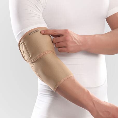 Neoprene Elbow support (with pad)