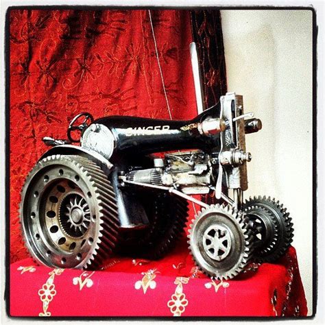 Sewing Machine Tractor 的图像结果