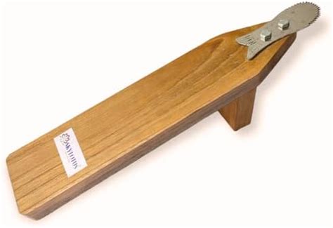 Classic Woodcraft Wooden traditional coconut grater, made of quality ...