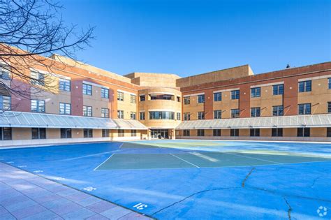 About Glen Oaks | Schools, Demographics, Things to Do - Homes.com