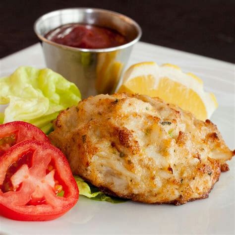 Gluten-Free Jumbo Lump Maryland Crab Cakes by O'Donnell's Market ...