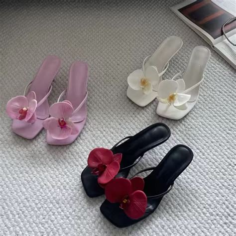 Orchid Bloom Thong Heels – Label Frenesi Fashion
