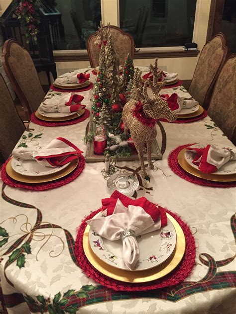 Christmas Dining Table Decorations