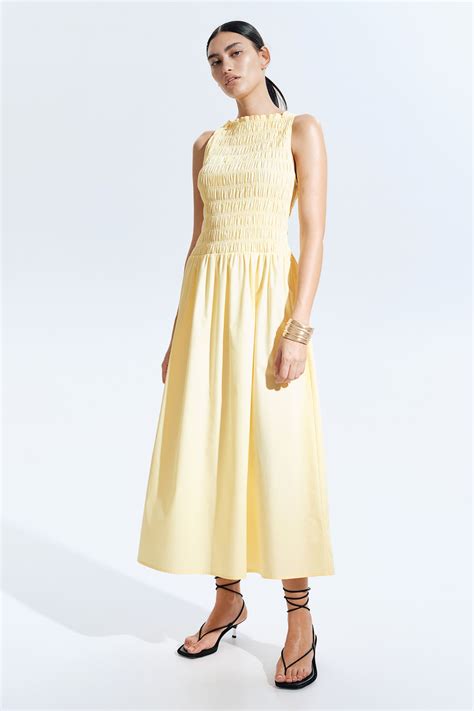 Smocked-bodice dress - Light yellow - Ladies | H&M IN