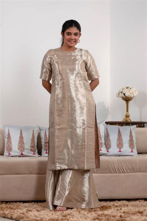 Kurti set for Women: Stylish and Trending Designs – Chinaya Banaras