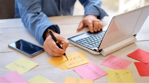 Entrepreneur Gaining New Skills Picture 的图像结果