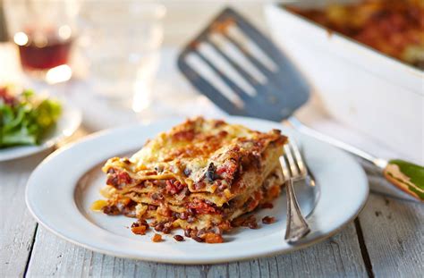 Vegetarian Lasagne Recipe   Vegetarian Lasagne   Tesco  