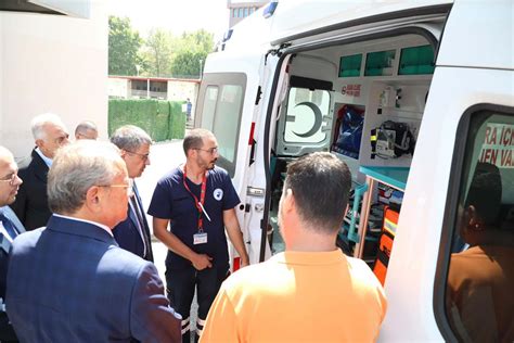 İŞ İNSANI TAN’DAN AMBULANS BAĞIŞI | Denizli Yeni Olay Haber
