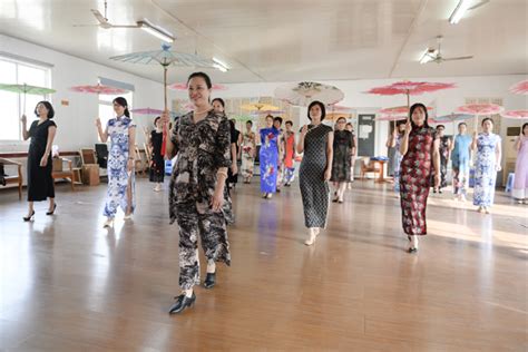 县文化馆举行模特礼仪中级班和初级班培训 - 永嘉网