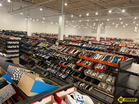 Dick's Sporting Goods Warehouse Sale Store Open in Cherry Hill - 42 Freeway