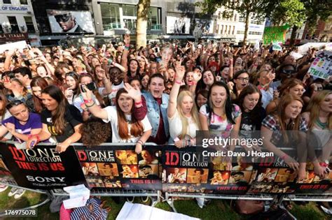 One Direction Surprsing Fans 的图像结果