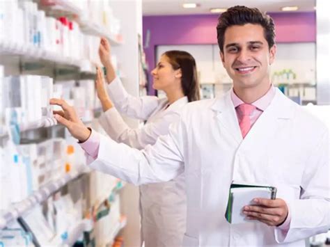 World Pharmacists Day 2023: 25 सितंबर को फार्मासिस्ट दिवस क्यों मनाया ...