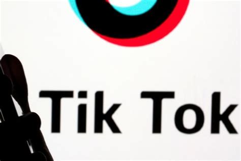Tik Tok accused of sharing data with China