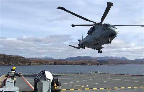 Navy Exercise 的图像结果