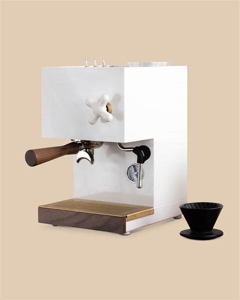 Anza White Espresso Machine | Curated by Arjé - ARJÉ