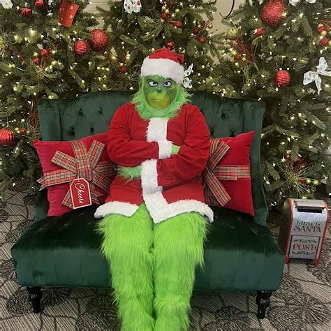 Dinner with the Grinch, Town & Country Shopping Center, Dayton, 6 ...