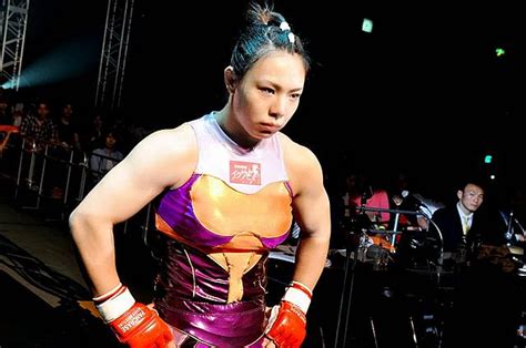这位日本女子格斗选手就是和别人不一样！