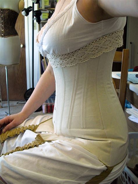 The Laced Angel: Teens Corset (for reals this time)