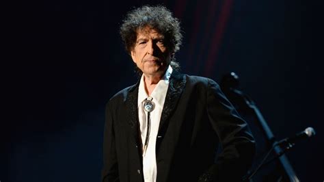 How Bob Dylan Makes Sense of His Nobel Prize