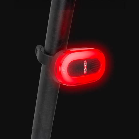 RL930 USB rechargeable rear bike light with deceleration sensor