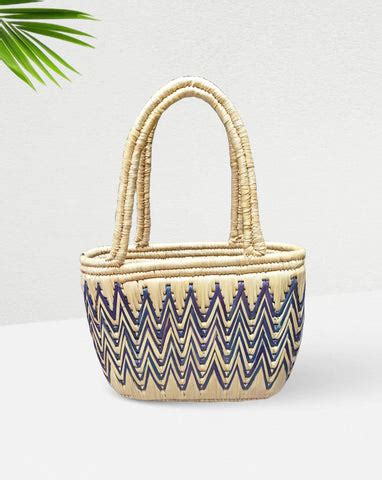 Handwoven Straw Bag with Zigzag Pattern Handles, 10 Inch x 14 Inch ...