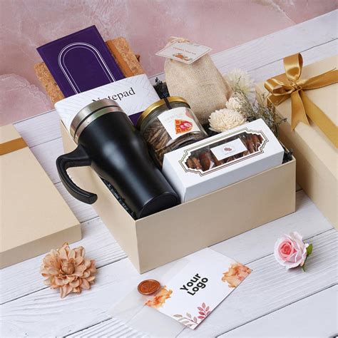Buy Magnum Corporate Hamper in Bulk Online – BoxUp Luxury Gifting