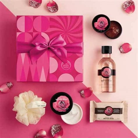 You can never go wrong with these VDay gifts | Femina.in