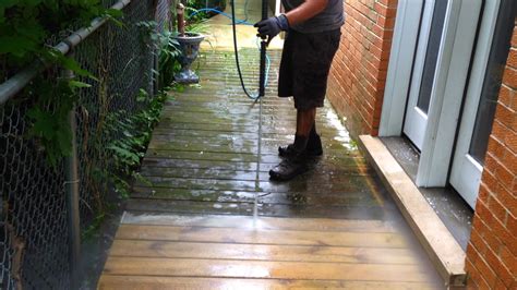 Deck pressure Washing Chicago | Definitive pressure Washing Chicago