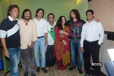 Aadesh Shrivastav with Roop Kumar Rathod, Shaan, Kunal Ganjwala ...