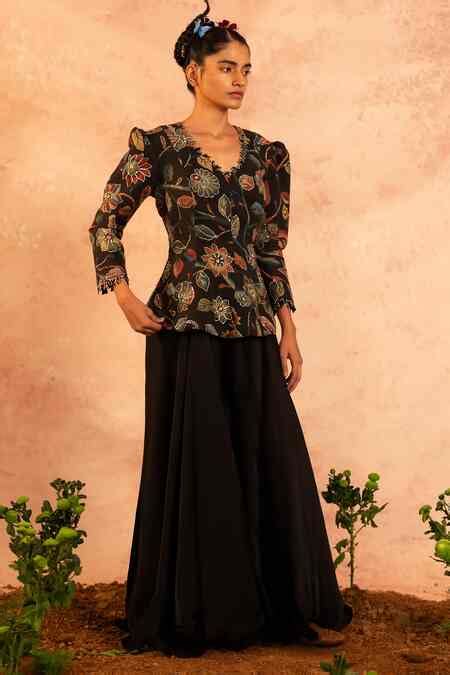 Buy Grey Silk, Organza Sequins V-neck Hand Painted Kalamkari Kurta With ...