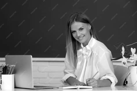 Premium Photo | High school student learning english or mathematics in ...