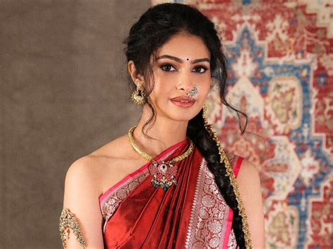 Manasa Varanasi announces her next alongside Santosh Soban 'Couple ...