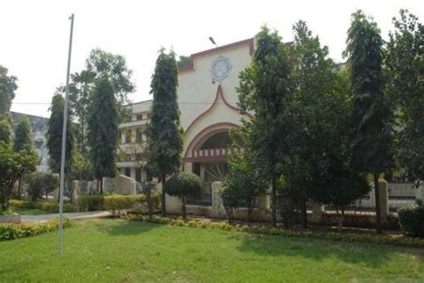 Banshi College of Education Faculty Profile, Kanpur - CollegeBatch.com