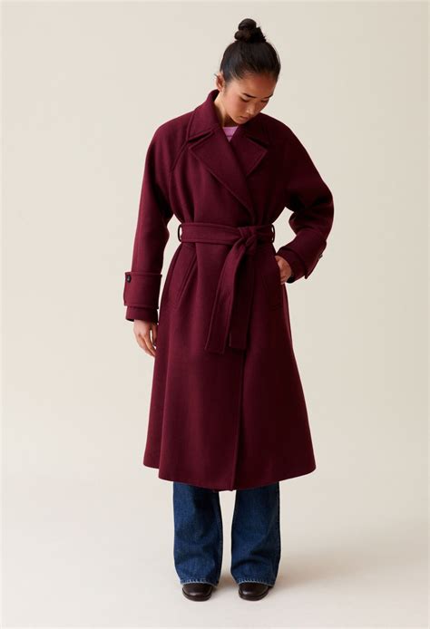 Long burgundy trench coat for women | Claudie Pierlot