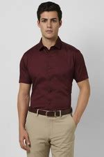 Buy Men Maroon Slim Fit Solid Half Sleeves Casual Shirt Online ...
