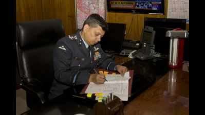 Commodore Srinivasan: Air Commodore Srinivasan takes over as AOC 12 ...