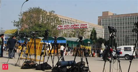 Tunnel between AIIMS, Trauma Centre to open by November - The Economic ...